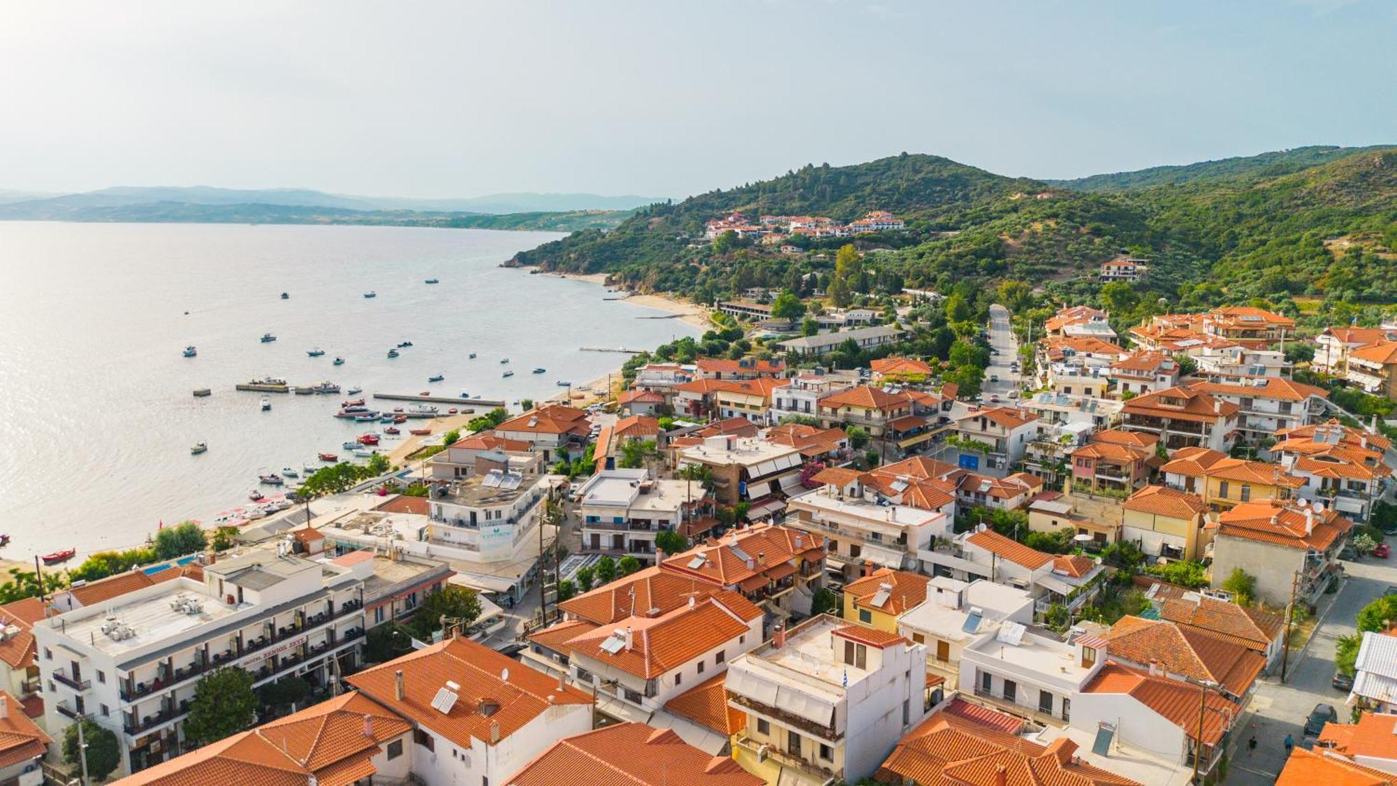 Athos Guest House Pansion Уранополис Экстерьер фото