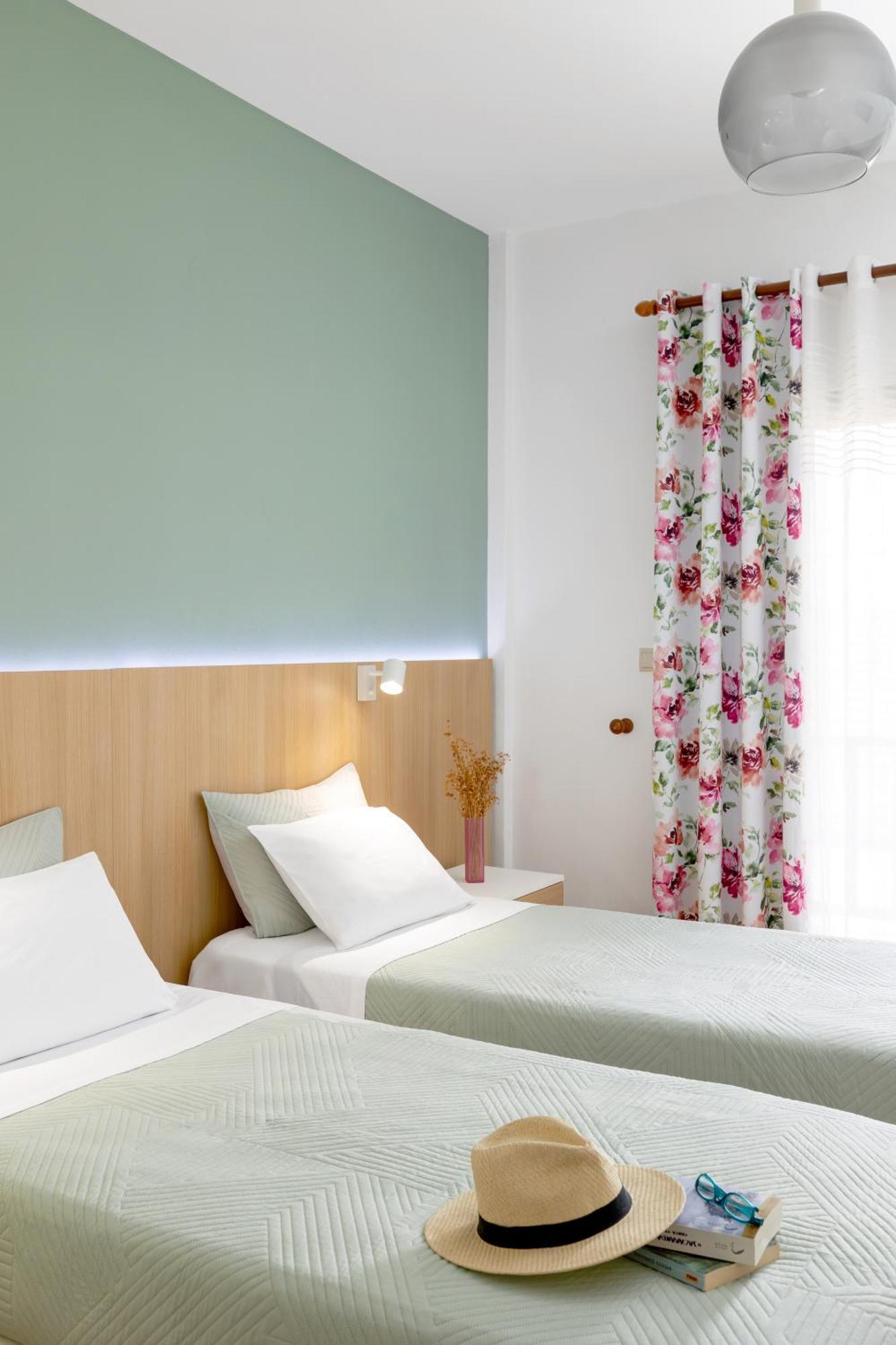 Athos Guest House Pansion Уранополис Экстерьер фото